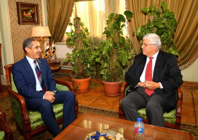 وزير التعليم العالي يلتقي محافظ الغربية لمتابعة إنشاء الجامعة التكنولوجية بالغربية 1 وزير التعليم العالي يلتقي محافظ الغربية لمتابعة إنشاء الجامعة التكنولوجية بالغربية