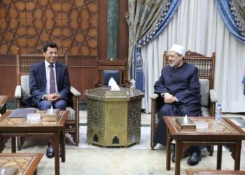 الدكتور أحمد الطيب شيخ الأزهر يستقبل وزير الشباب والرياضة المصري لبحث تعزيز التعاون المشترك