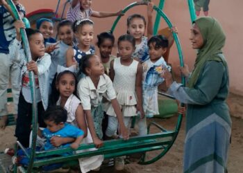 توعية اطفال قرية العطوانى بالتغيرات المناخية