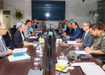 اجتماع “فؤاد” و “الأنصاري”  لمتابعة    تنفيذ مشروعات إعاداة التوازن  البيئي لبحيرة قارون