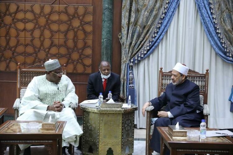 الكاميرون تطلب إنشاء معهدٍ أزهريٍّ إقليميٍّ على أراضيها لخدمة مسلمي وسط إفريقيا 1 الكاميرون تطلب إنشاء معهدٍ أزهريٍّ إقليميٍّ على أراضيها لخدمة مسلمي وسط إفريقيا