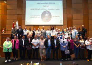 وزيرة البيئة تكرم الفائزين من الصحفيين بجائزة  سوزان زكي للتميز الصحفى