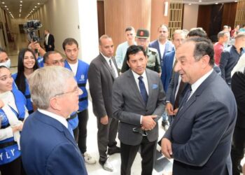 القوات المسلحة تنظم زيارة لرئيس اللجنة الأولومبية الدولية لمدنية مصر الدولية للألعاب الأولمبية