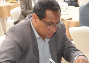 عبدالناصر محمد : “العمل العربية” حققت نقلة نوعية رغم “كورونا” و نجحت في إقامة دورتين إلكترونيا 