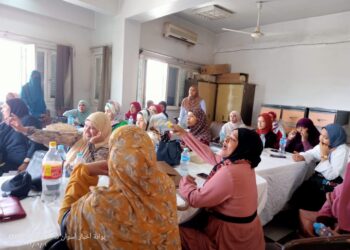 اعداد ورقة  عمل حول التاثيرات المناخية  على المراة  بمشاركة منصة اسوان