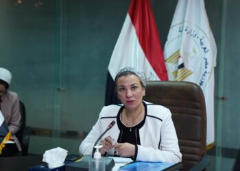 وزيرة البيئة تعلن الموافقة على تخفيض  رسوم إصدار  تراخيص   للجمعيات الأهلية العاملة   فى  تدوير المخلفات