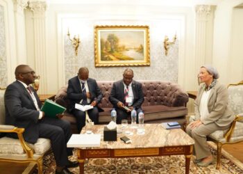 تعاون بين مصر و زامبيا   لدعم استضافة مصر لمؤتمر المناخ COP27