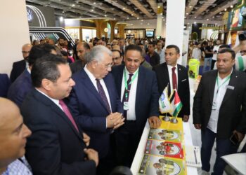 وزير الزراعة يفتتح المعرض الزراعي الدولي “صحاري” بمشاركة 250 شركة من 36 دولة