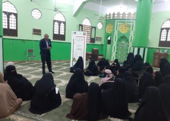 حملة للتعريف بقضايا المناخ بأسوان تحت شعار «من بيوت الله تخرج التوعية».