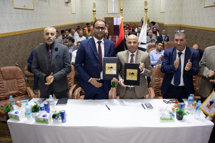 هيثم حسين : مدينة عمر المختار الإستثمارية الصناعية ستكون أيقونة صناعية وسياحية وزراعية للمنطقة 1 هيثم حسين : مدينة عمر المختار الإستثمارية الصناعية ستكون أيقونة صناعية وسياحية وزراعية  للمنطقة