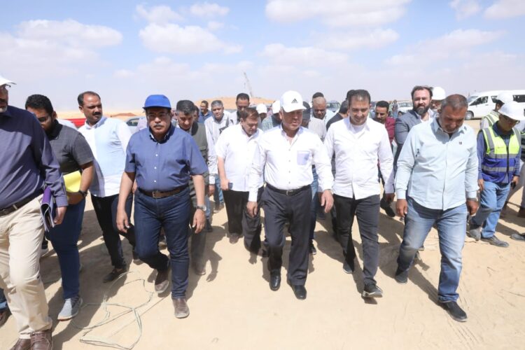 وزير النقل : تدشين الخط الأول من شبكة القطار الكهربائي السريع خلال مؤتمر المناخ الشهر القادم 1 وزير النقل : تدشين الخط الأول من شبكة القطار الكهربائي السريع خلال مؤتمر المناخ الشهر القادم