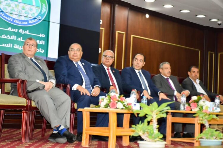 دكتور محمود محى الدين: العمل المناخي لابد أن يؤدي إلى معالجة مشكلات المجتمع  1 دكتور محمود محى الدين:  العمل المناخي لابد أن يؤدي إلى معالجة مشكلات المجتمع