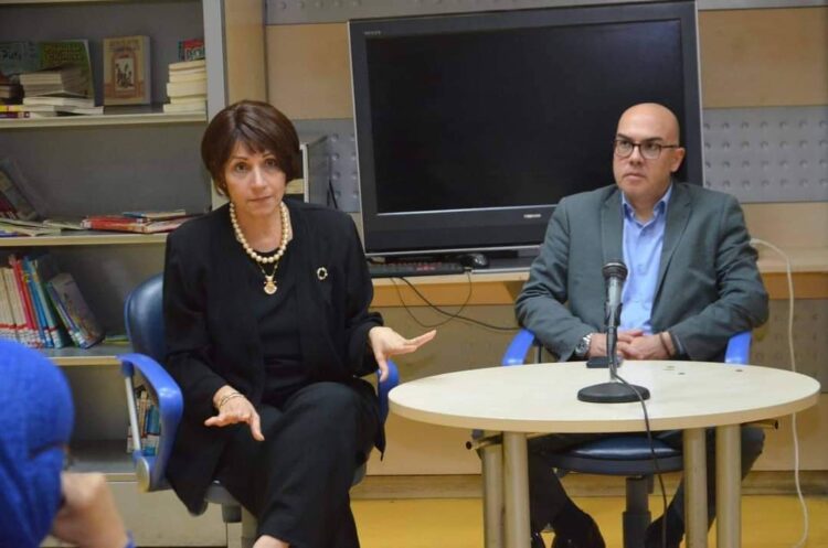 جهاز تنمية المشروعات بالتعاون مع مكتبة مصر الجديدة ينظمان ندوة تعريفية عن ” نظام الإمتياز التجاري “ 1 جهاز تنمية المشروعات بالتعاون مع مكتبة مصر الجديدة ينظمان ندوة تعريفية عن ” نظام الإمتياز التجاري “