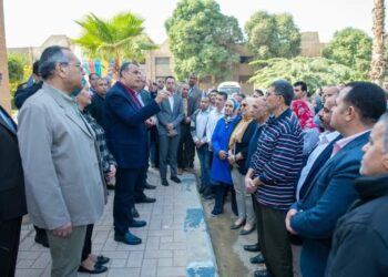 وزير الدولة للإنتاج الحربي يتفقد شركة شبرا للصناعات الهندسية