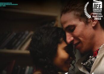 بالثقافة السينمائية مساء اليوم .. كيف تجعل اثنان يقعان فى الحب