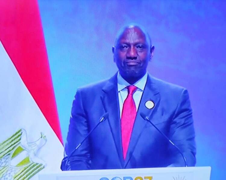 رئيس كينيا : مؤتمر المناخ اليوم فرصة لنا جميعا ربما لن تتكرر وأفريقيا هي الكنز والحل لكوارث المناخ 1 رئيس كينيا : مؤتمر المناخ اليوم فرصة لنا جميعا ربما لن تتكرر وأفريقيا هي الكنز والحل لكوارث المناخ