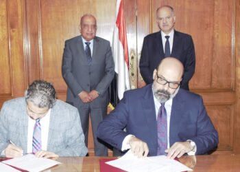 “عصمت”: برامج تدريبية للعاملين لتطوير مهاراتهم.. وتعزيز التعاون مع الجهات العلمية والبحثية