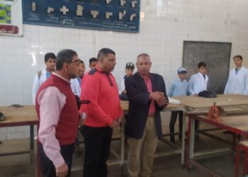 مدير عام التعليم الفني يتابع مدارس التعليم الفني بإدارة زفتى التعليمية