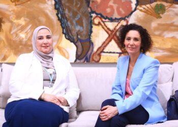 وزيرة التضامن الاجتماعي تلتقي وزيرة الخارجية البلجيكية على هامش قمة مؤتمر المناخ “COP27”..وتستعرض ملفات الوزارة لتحسين أوضاع الفئات الأولى بالرعاية