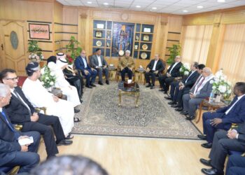 في إطار جولته الميدانية لتفقد مؤسسات التعليم العالي بمحافظة الدقهلية