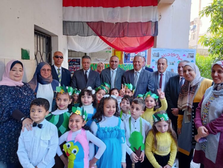 افتتاح معرض مجسمات المشروعات القومية "في ظل الجمهورية الجديدة" بإدارة شرق المحلة 1 افتتاح معرض مجسمات المشروعات القومية “في ظل الجمهورية الجديدة” بإدارة شرق المحلة