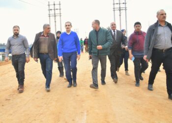 محافظ الغربية يتفقد أعمال الرصف والتطوير بالمحلة الكبرى وسمنود