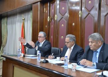 رئيس اقتصادية قناة السويس يستعرض تجهيز منطقة أبو خليفة لاستقبال الاستثمارات خلال 2023