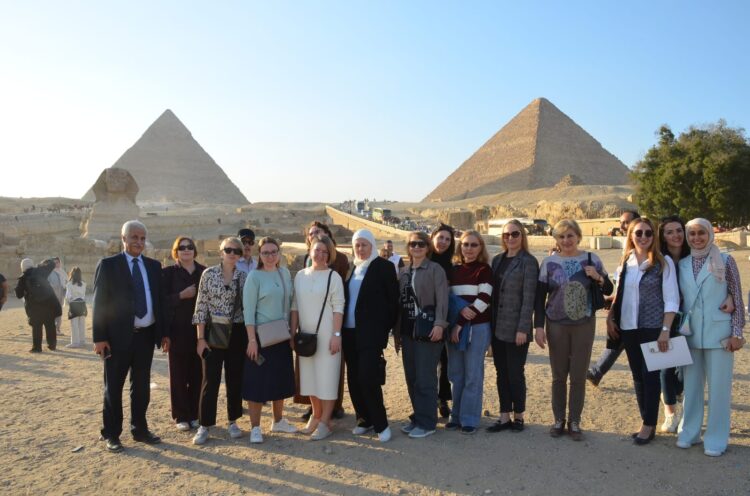 أساتذة اللغة الروسية بالشرق الأوسط : مصر جميلة