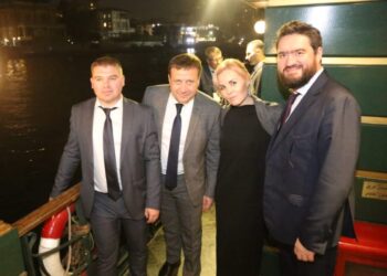 جولة بالنيل في نهاية اليوم الأول للمنتدى الروسي