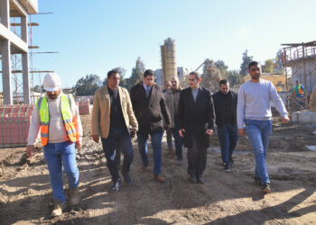 محافظ الغربية يتفقد مشروعا حياة كريمة داخل 4 قرى بمركز زفتي