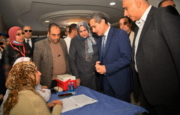 محافظ الغربية يشهد انطلاق التطعيم ضد شلل الأطفال 1 محافظ الغربية يشهد انطلاق التطعيم ضد شلل الأطفال