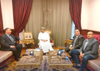 السفير عبد الله الرحبي يبحث سبل التعاون في مجال الطاقة المتجددة مع عدد من المستثمرين المصريين