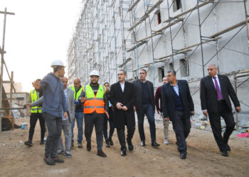 محافظ الغربية يتفقد مستشفى طنطا العام ومشروعات حياة كريمة بزفتى