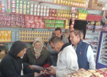 ضبط ١٤ طن أرز وشعير أبيض محجوب عن التداول في الأسواق و 2000 عبوة كركديه منتهية الصلاحية