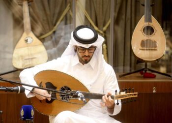 ” جلسة طربية ” في مركز ” كتارا لآلة العود” مواكبة للمونديال العالمي
