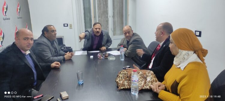 أمين حزب مصر الحديثة بالغربية يجتمع بالأمناء المساعدين لمناقشة خطة العمل خلال المرحلة القادمة