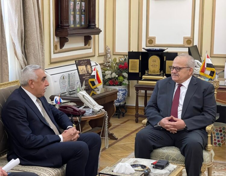 سفير جمهوريّة العراق في القاهرة يلتقي رئيس جامعة القاهرة 1 سفير جمهوريّة العراق في القاهرة يلتقي رئيس جامعة القاهرة