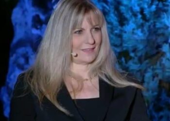 منى الدحداح زوين تكتب : إنه الخليج العربي وليس الفارسي