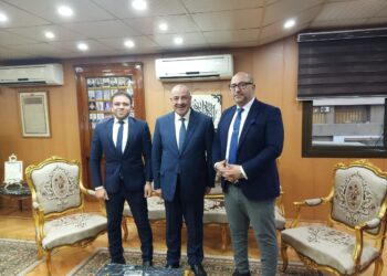 احتفالا بعيد الشرطةحزب الشعب الجمهورى بالغربية برئاسة يهنئ مدير أمن الغربية 