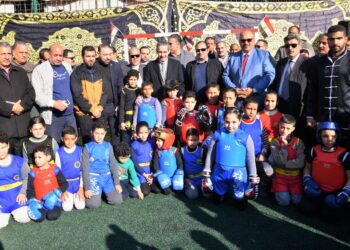محافظ الغربية يفتتح ملعبين لكرة القدم بقرى بسيون