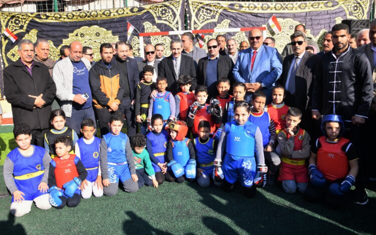 محافظ الغربية يفتتح ملعبين لكرة القدم بقرى بسيون