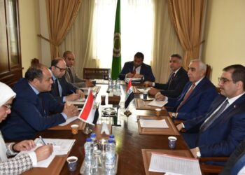وزير التجارة العراقي يلتقي نظيره المصري ويبحثان سبل تعزيز التعاون