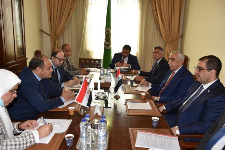 وزير التجارة العراقي يلتقي نظيره المصري ويبحثان سبل تعزيز التعاون