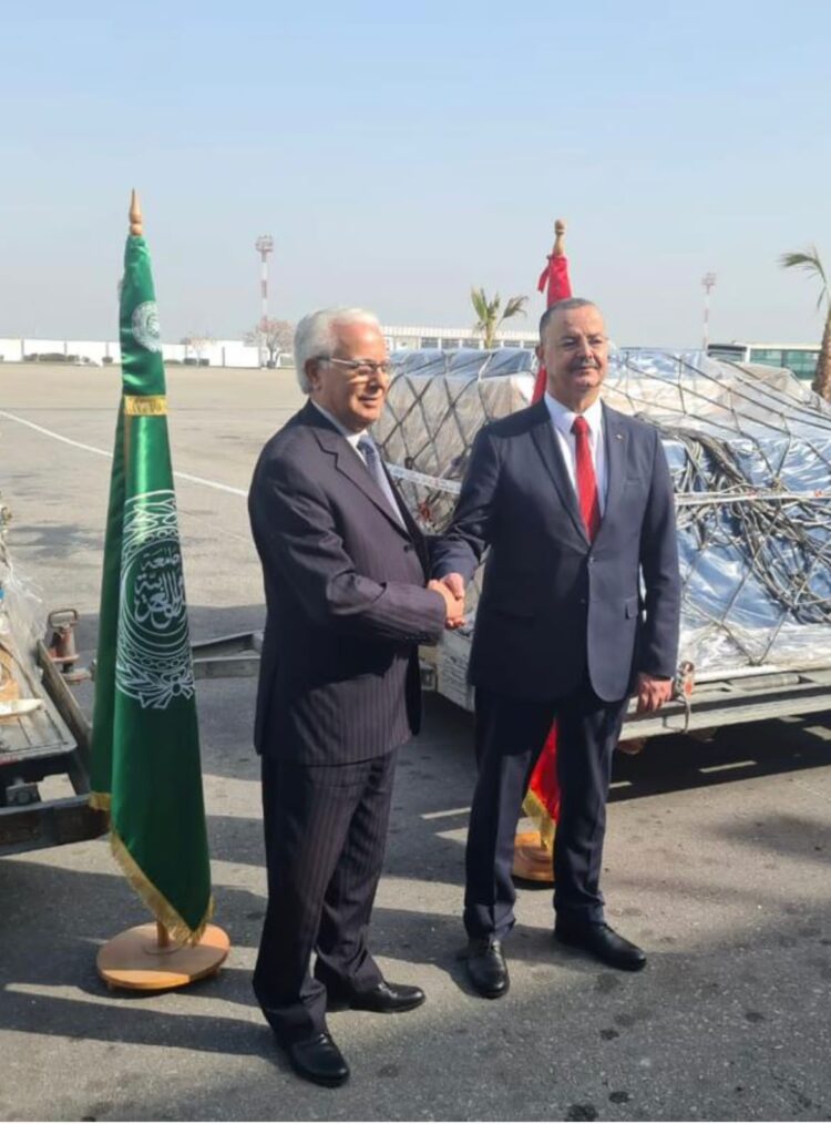 السفيرة هيفاء أبوغزالة : نشكر وزير الصحة والسكان المصري رئيس المكتب التنفيذي لمجلس وزراء الصحة العرب على التعاون والتنسيق المستمر لتوفير وإيصال المساعدات الصحية لتونس 1 السفيرة هيفاء أبوغزالة : نشكر وزير الصحة والسكان المصري رئيس المكتب التنفيذي لمجلس وزراء الصحة العرب على التعاون والتنسيق المستمر لتوفير وإيصال المساعدات الصحية لتونس