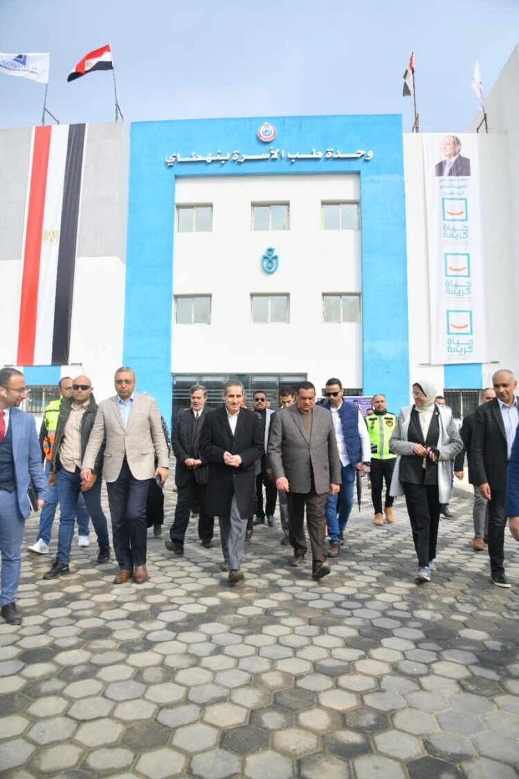 وزير التنمية المحلية ومحافظ الغربية يتفقدان مشروعات حياة كريمة بنهطاي 1 وزير التنمية المحلية ومحافظ الغربية يتفقدان مشروعات حياة كريمة بنهطاي