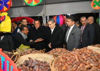 وزير التنمية المحلية يختتم زيارته للغربية بتفقد معرض ” أهلاً رمضان ” لتوفير السلع الأساسية للمواطنين بأسعار مخفضة