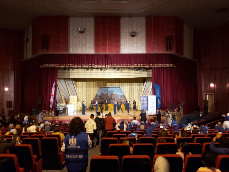 الأزرق (YLY) ينظم اليوم الختامي لنشر التعليم البريطانى