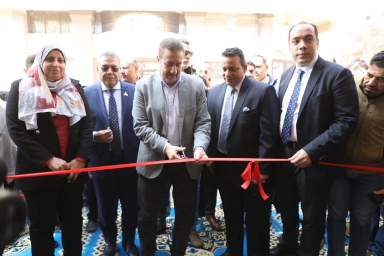 محافظ المنوفية يفتتح معرض " أهلاً رمضان " بجوار مبنى ديوان عام المحافظة بالتعاون مع القطاع الخاص لبيع السلع الغذائية بأسعار مخفضة 1 محافظ المنوفية يفتتح معرض ” أهلاً رمضان ” بجوار مبنى ديوان عام المحافظة بالتعاون مع القطاع الخاص لبيع السلع الغذائية بأسعار مخفضة