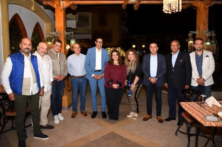 وزيرة الهجرة تعقد اجتماعا مع خبراء ومستثمرين مصريين على هامش مشاركتها بملتقى المسؤولية المجتمعية 1 وزيرة الهجرة تعقد اجتماعا مع خبراء ومستثمرين مصريين على هامش مشاركتها بملتقى المسؤولية المجتمعية