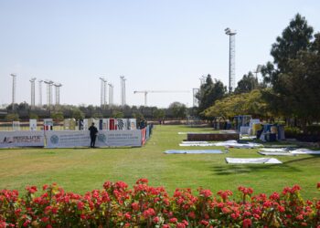 بالصور.. ملاعب الجامعة الأمريكية تتزين قبل إنطلاق كأس العالم للخماسي الحديث